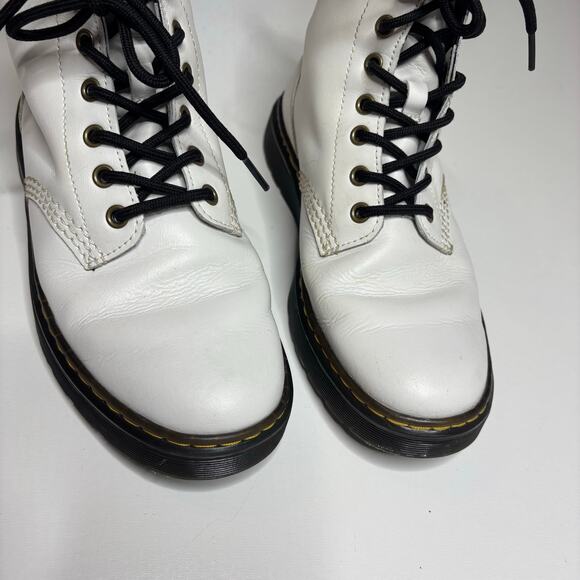 Dr. Martens Zavala White Leather 8 Eye Lace Up Combat Boot 8 - Picture 9 of 11